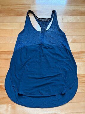 Lululemon tank, size 8(?), navy lace